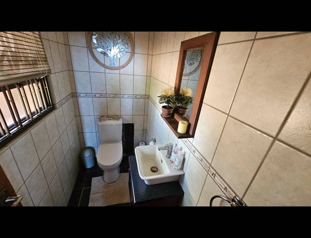 3 BEDROOM HOUSE FOR SALE IN SWARTRUGGENS